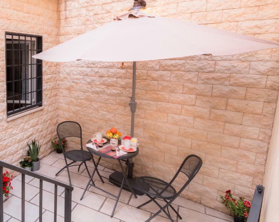 Leonina 75 Holidays Apartment Rome